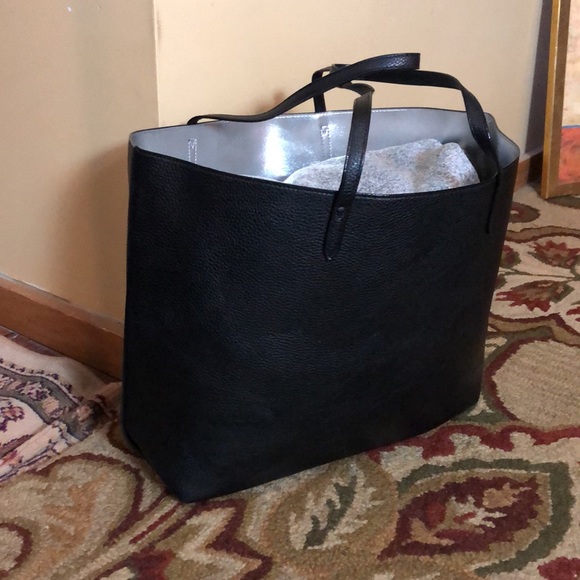 VICTORIA SECRET ToteBag Dual Handle Perforated Spell-Out Black + Silver $59 NEW - Picture 9 of 15